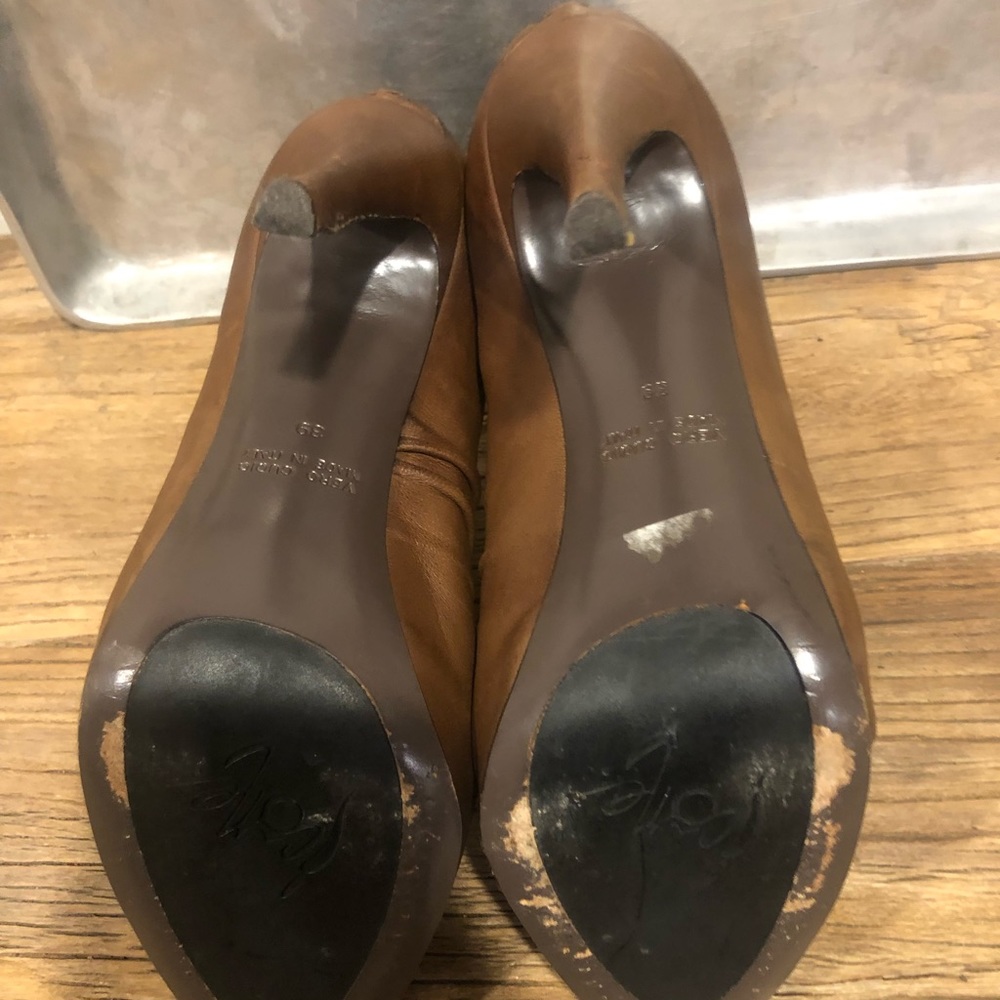 Icone Italian Camel Ruched Booties - Picture 4 of 5